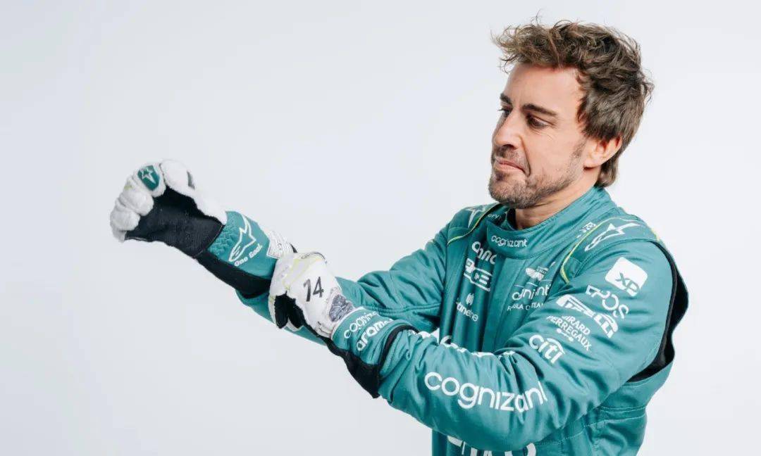 阿斯顿马丁绝杀红牛车队，阿隆索高光表现