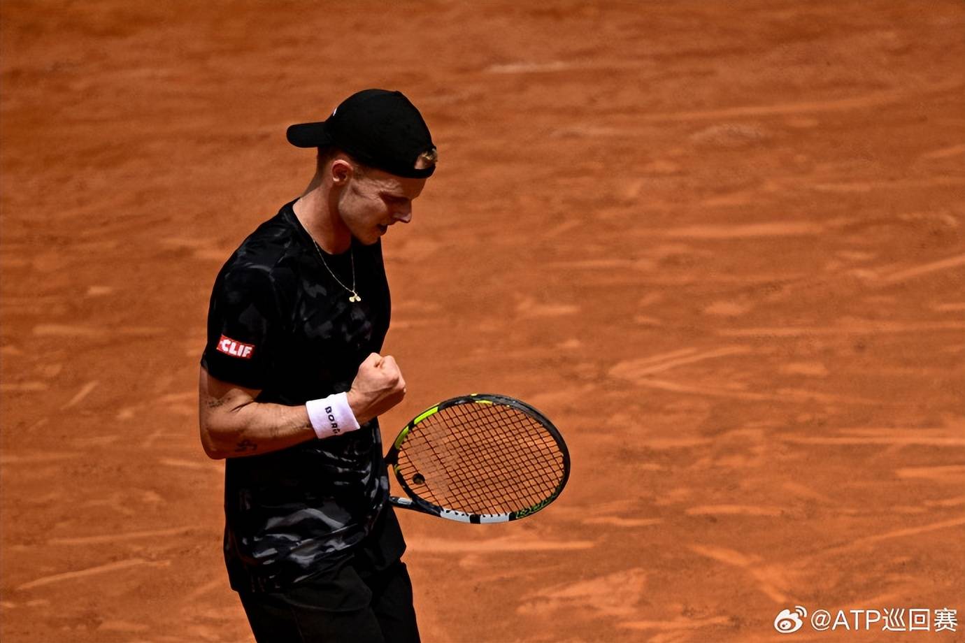 法网力克戴维斯杯，兹维列夫状态火热