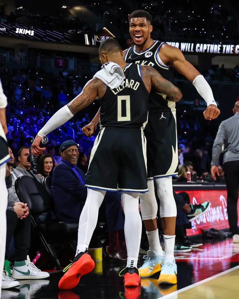 雄鹿鏖战火箭，伦纳德统治全场