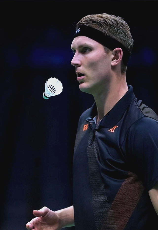 泰国队险胜日本队，安赛龙关键制胜