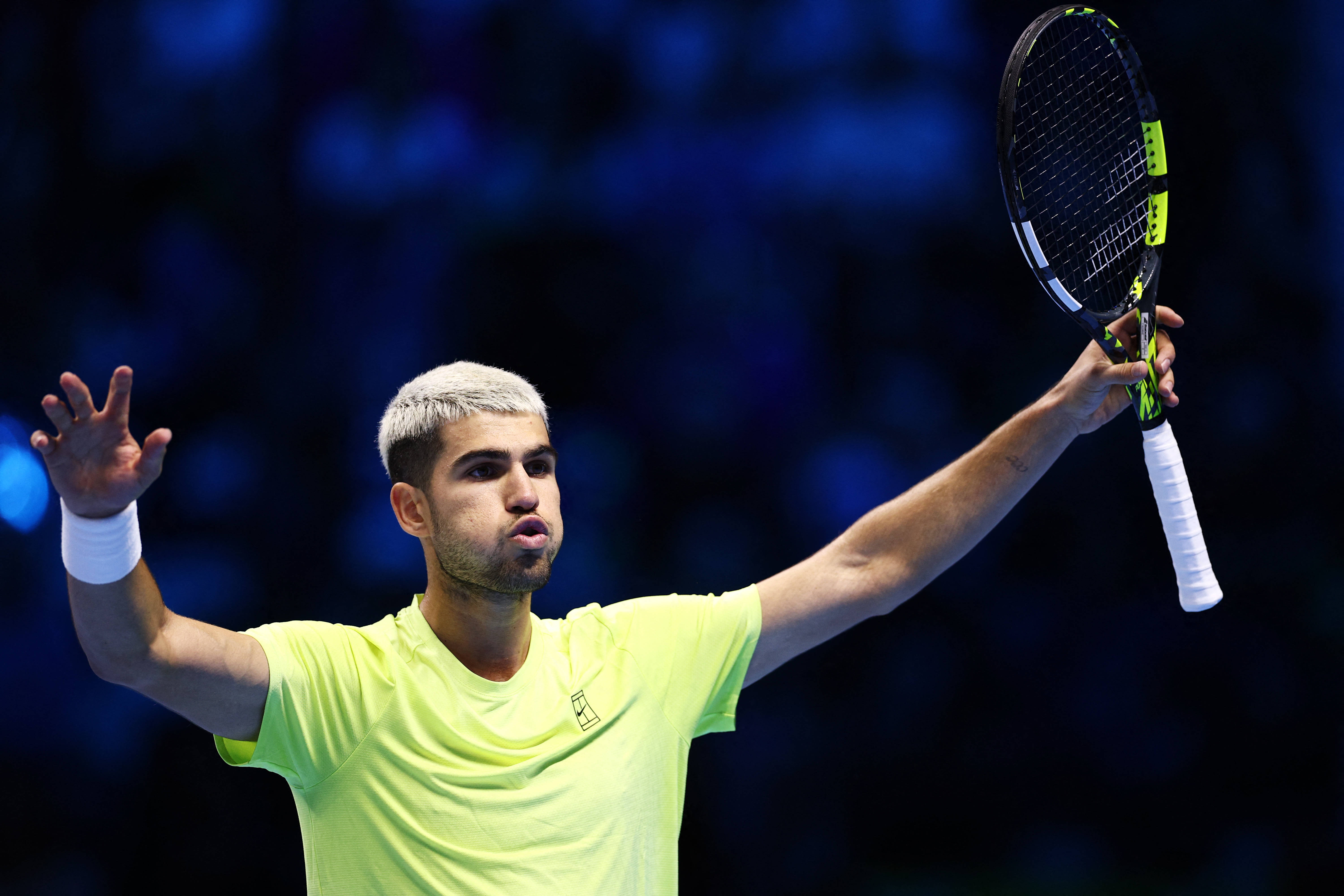 澳网险胜拉沃尔杯，阿尔卡拉斯高光表现