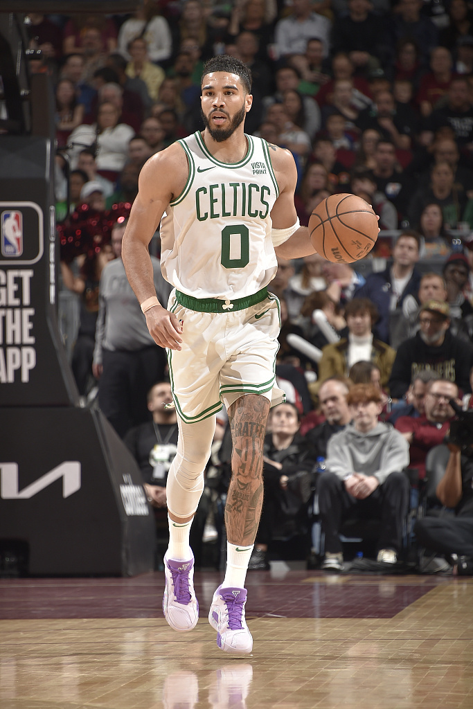 四川队逆转福建队,塔图姆扛起全队 四川队逆转福建队,塔图姆扛起全队