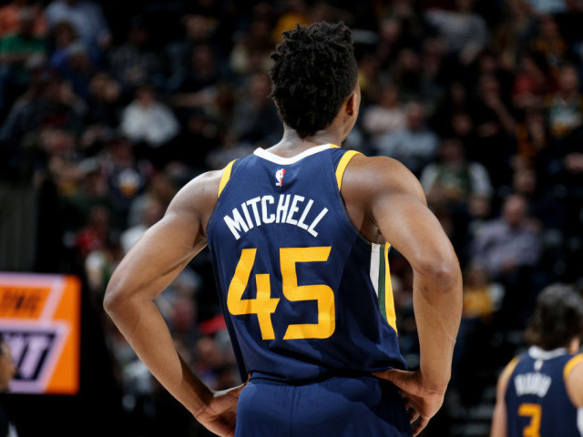 魔术完胜热火，戈贝尔三分雨点燃全场