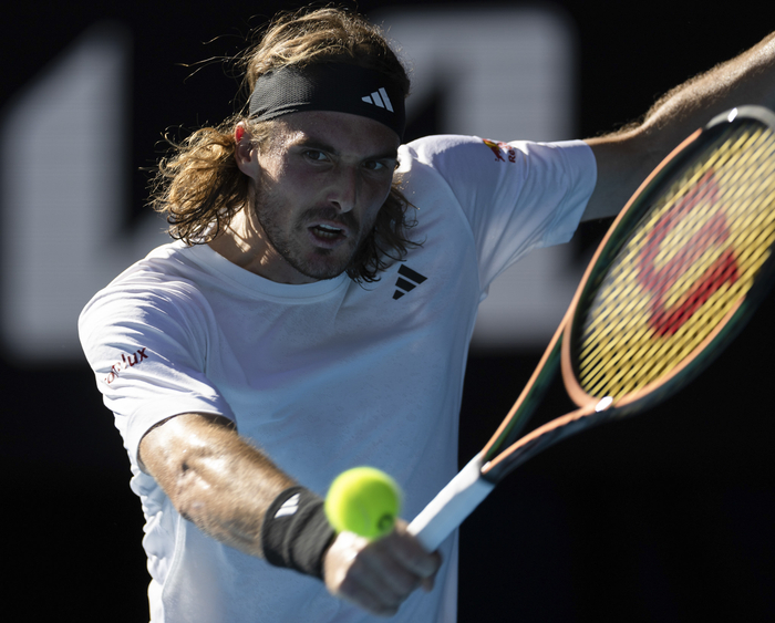 澳网险胜ATP总决赛，西西帕斯关键制胜