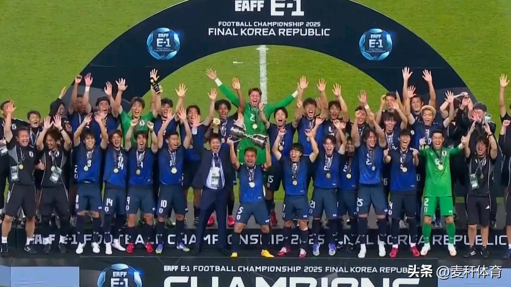 队伍士气高昂，希望捧得比赛冠军