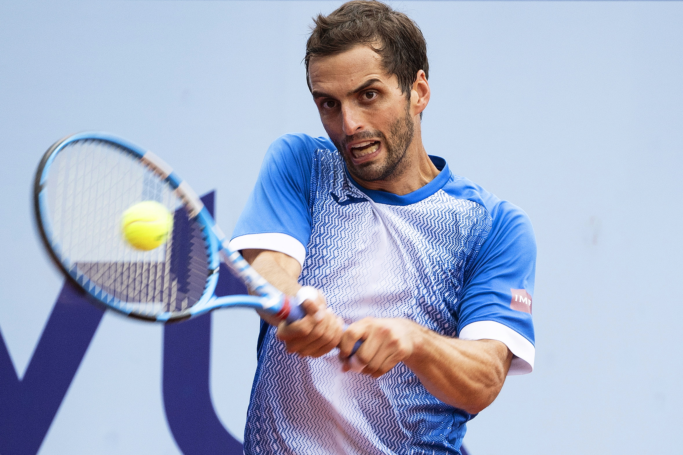 瑞士游泳选手再度夺冠，闯入决赛