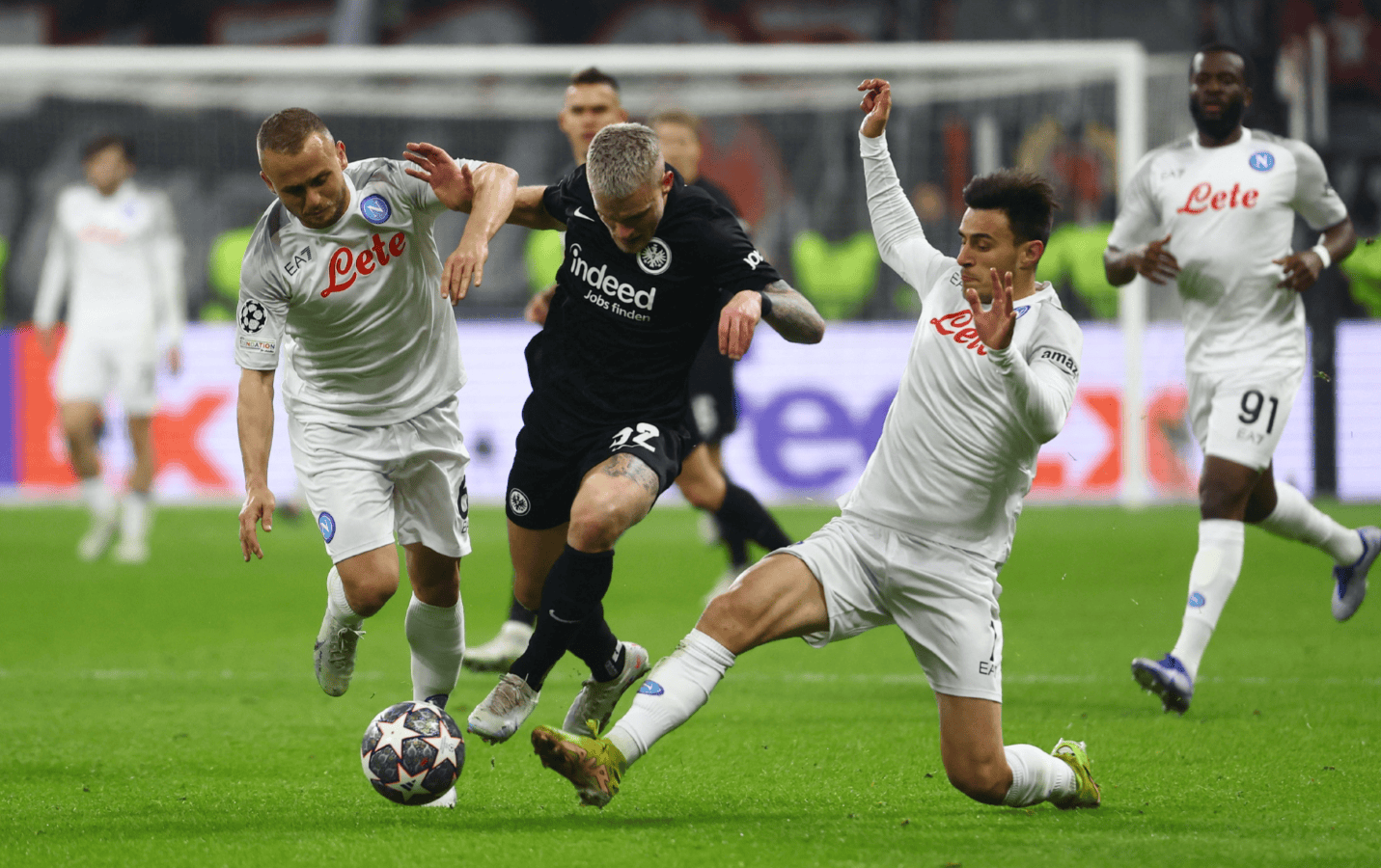 马赛险胜莱比锡红牛，格列兹曼统治全场