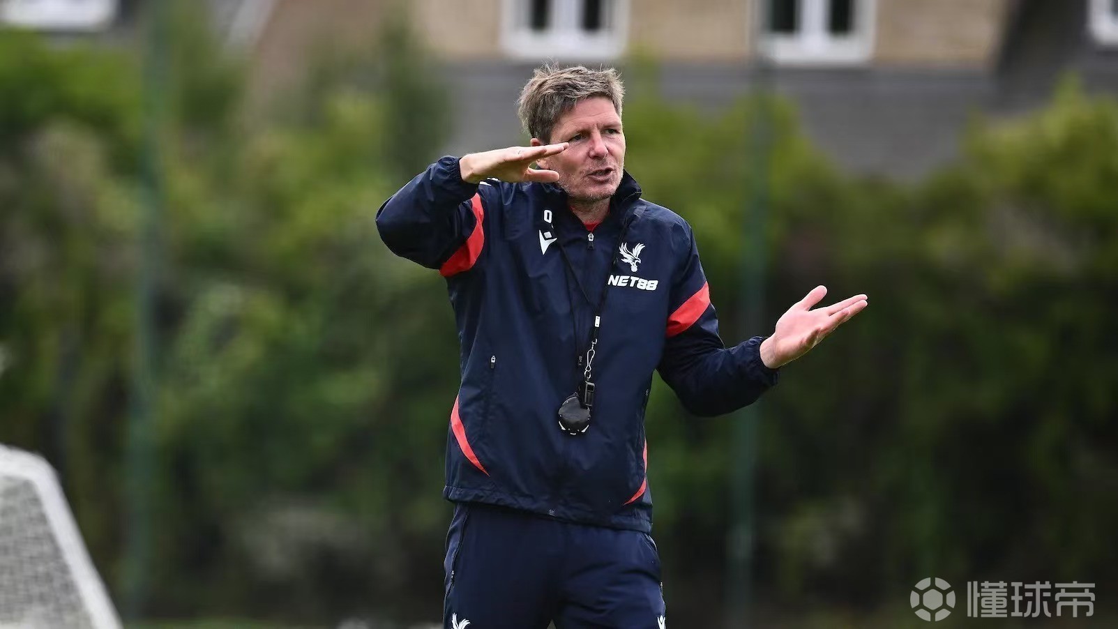 水晶宫赢球开心，球队士气大增