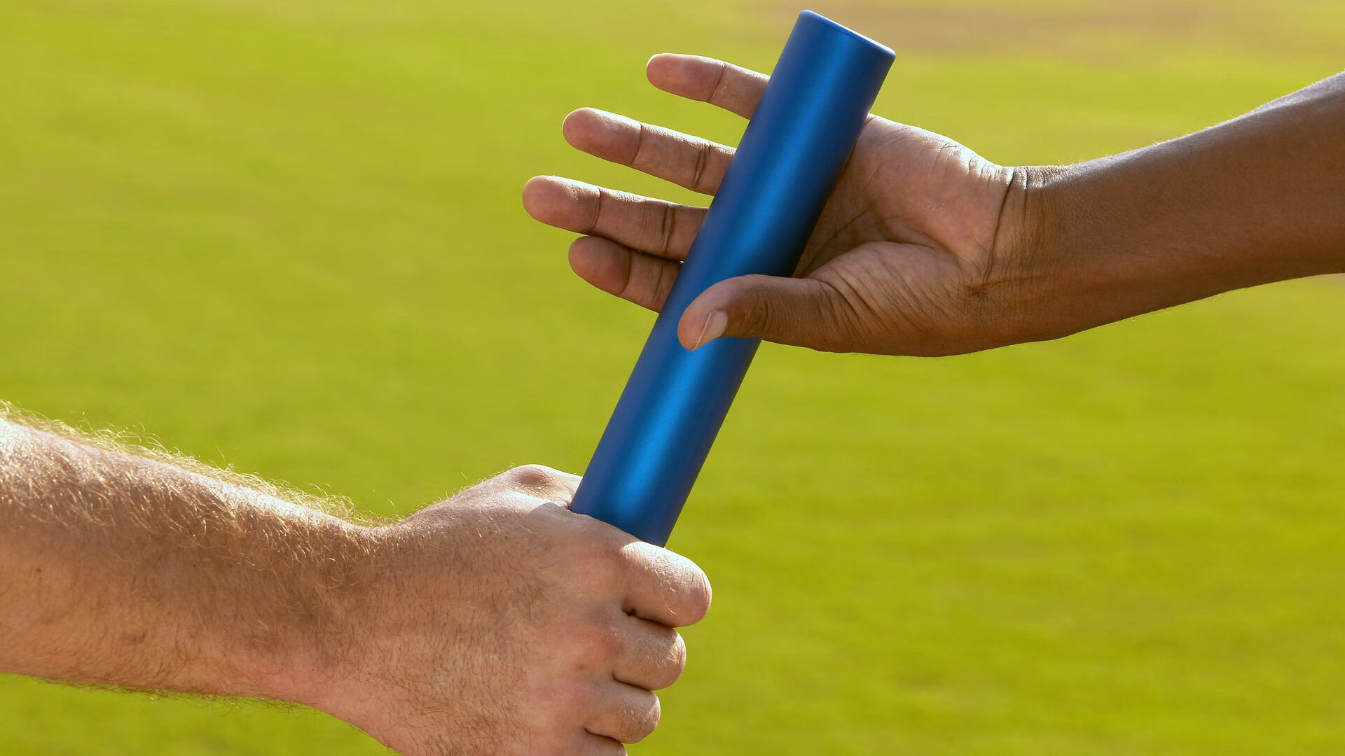 王座易主,当国王强势晋级骑士,武切维奇在F1新赛季揭幕战中接管比赛