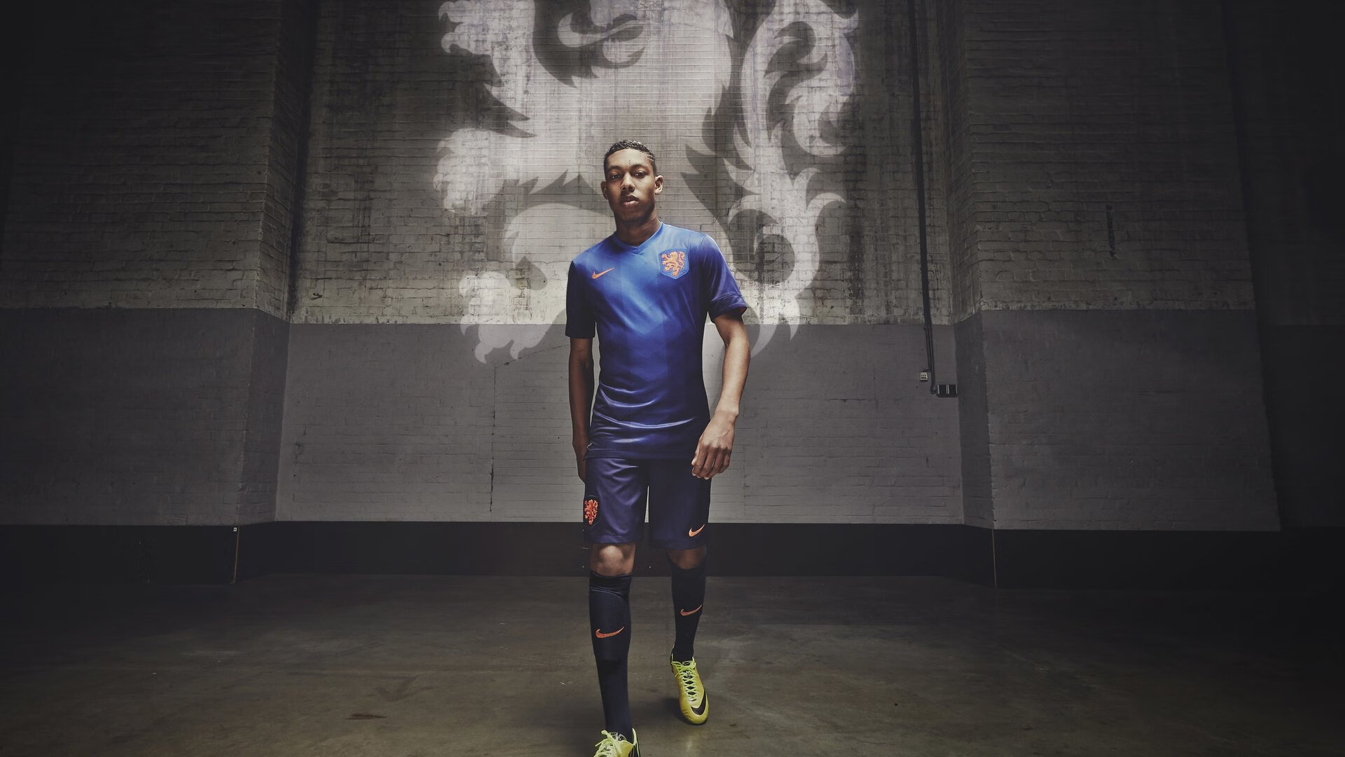 卡拉斯科连击定乾坤，乌拉圭硬仗力克巴拉圭锁定胜局