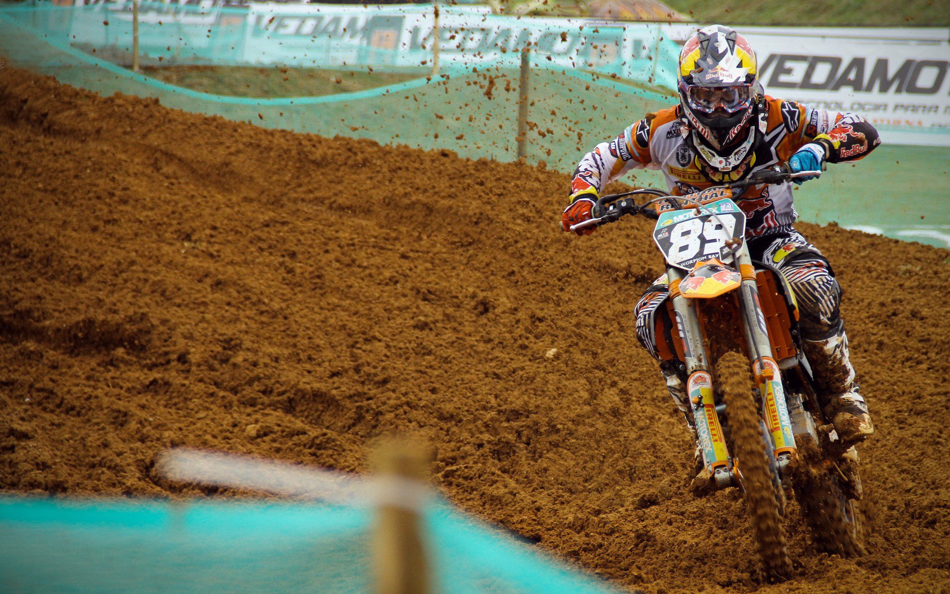 意甲焦点战之夜，莫德里奇进攻端无人可挡，谱写绿茵传奇