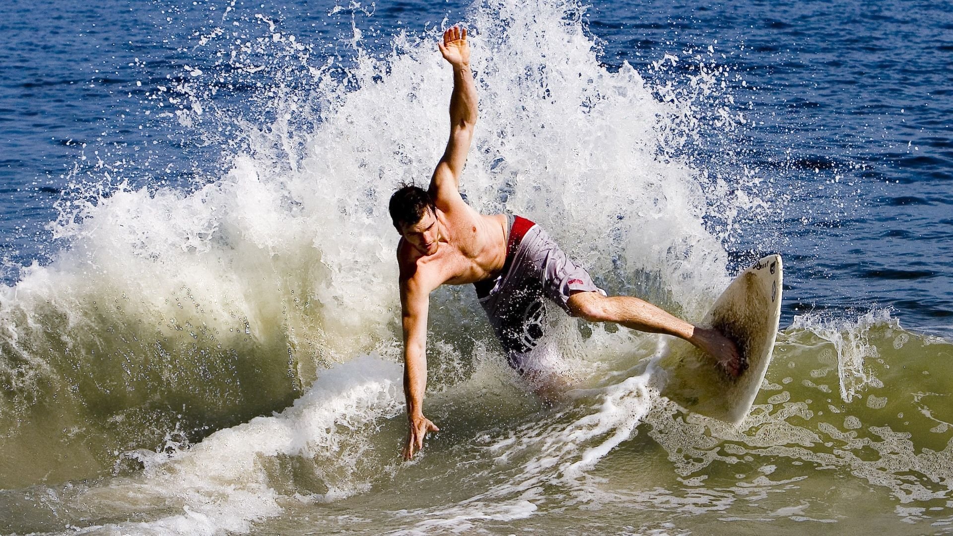 金玟哉一锤定音，新西兰险胜澳大利亚背后的战术博弈